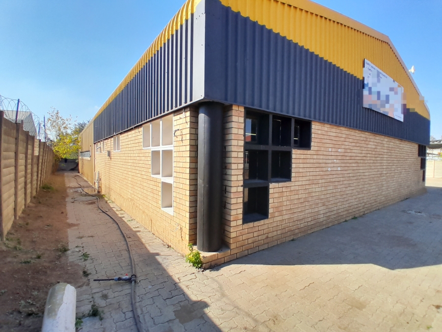 Commercial Property for Sale in Oos Einde North West